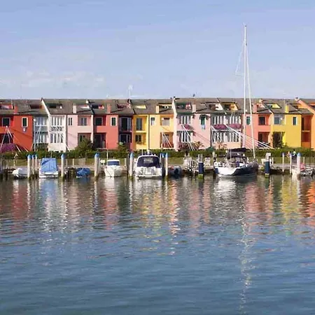 Colourful Studio With Shared Pool For 4 Guests * Porto Santa Margherita