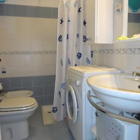 Colourful Studio With Shared Pool For 4 Guests 아파트 포르토 산타 마게리타 디 카오를레